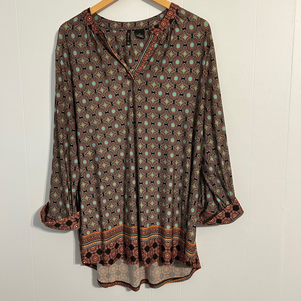 New Directions Woman Plus 2X Tunic Top Orange Turquoise Geometric Roll Tab sleev